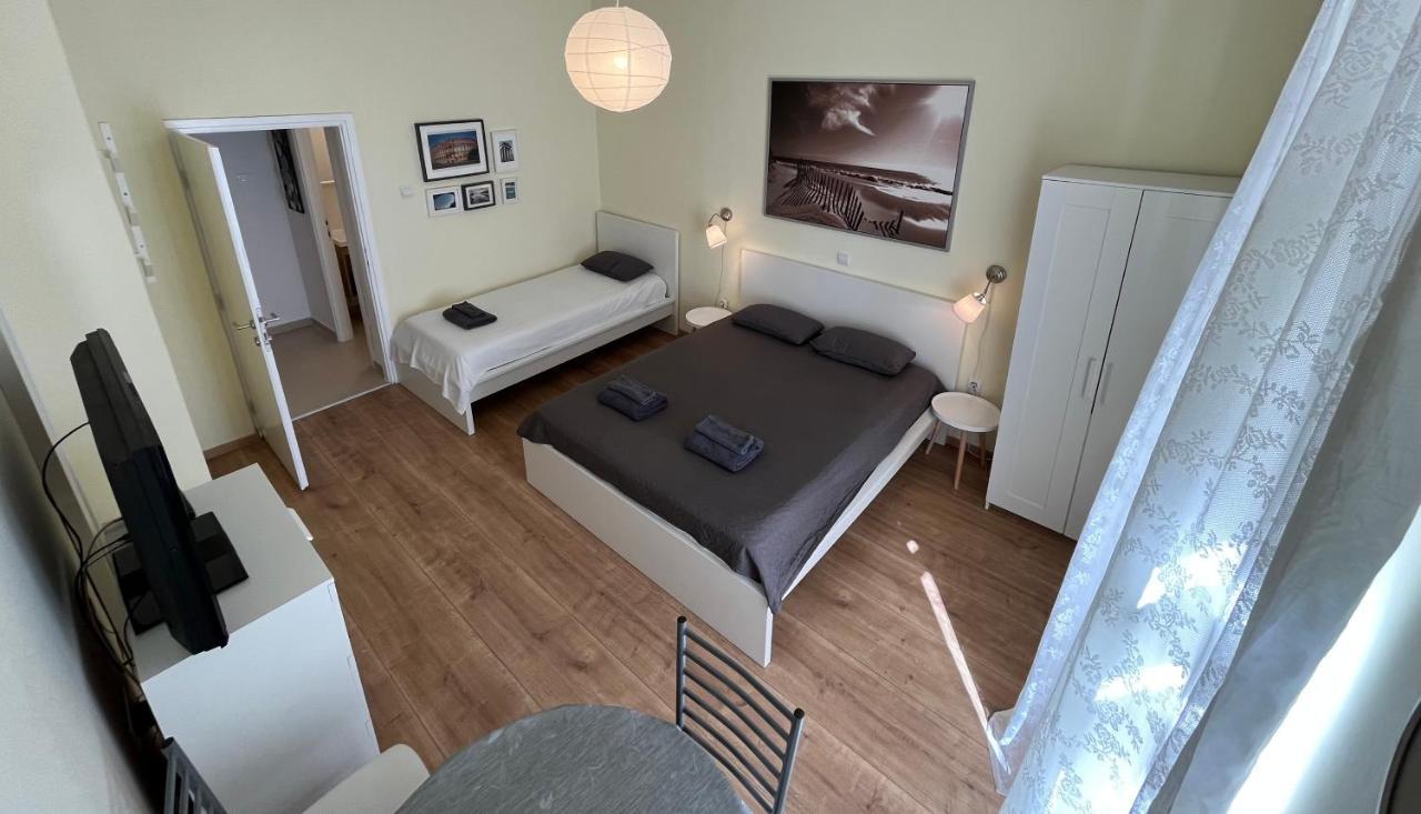 Apartment Check In PUY Eksteriør bilde