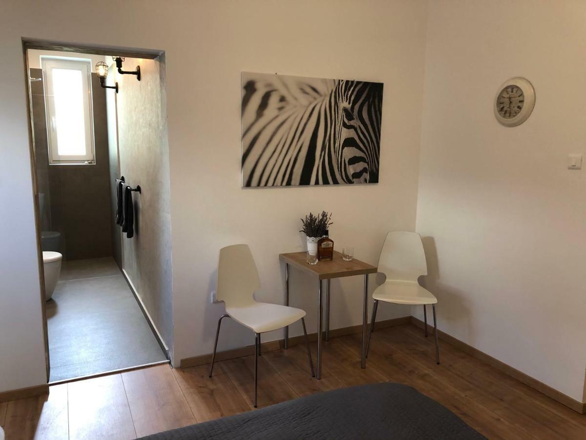 Apartment Check In PUY Eksteriør bilde